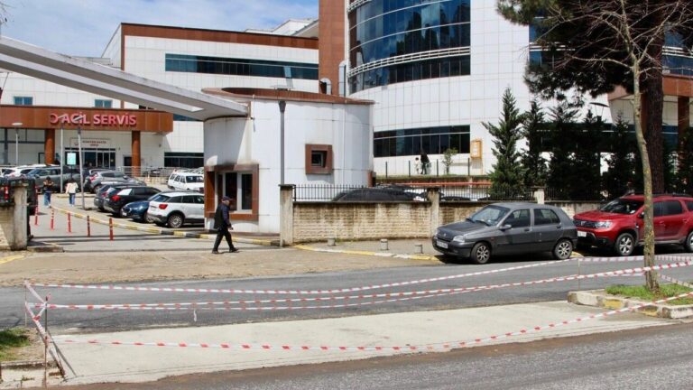 Kadın Doğum Hastanesi Acil Servis Yolu Yeniden Düzenlendi