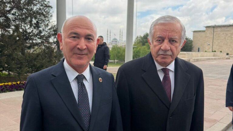 Başkan Halil Çetin Dur Durak Bilmiyor: “Her Şey Duroğlu İçin”