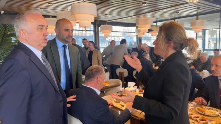 Muhtarlar Anlattı Vekil Dinledi