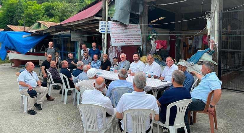 Elmas vatandaşları dinledi