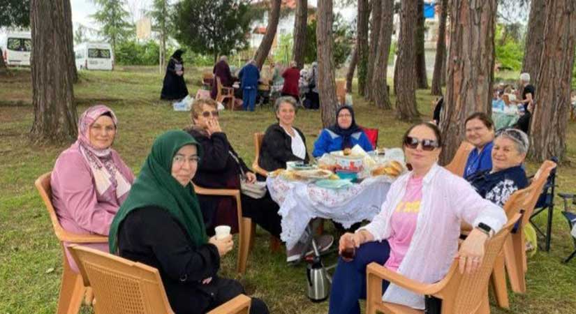 Kursiyerler piknikte gönüllerince eğlendi