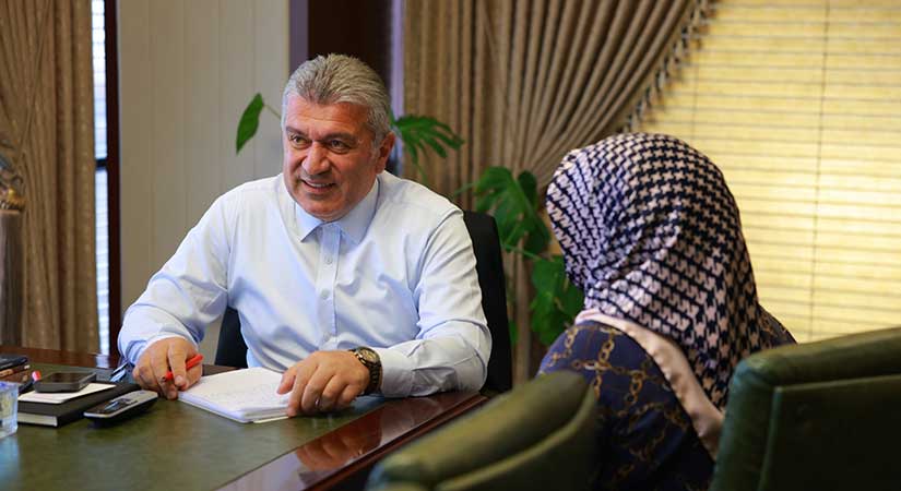 Başkan Sıbıç vatandaşları dinledi