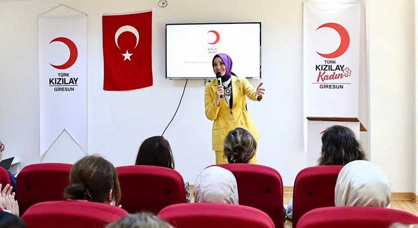 Bulancak’ta aile temalı seminer düzenlendi