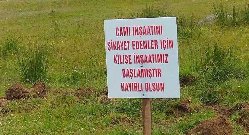 Sis Dağı’nda bu kez “kilise” tabelası dikildi