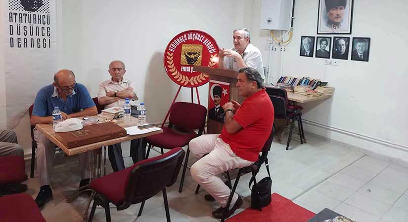 Eynesil’de Lozan Barış Antlaşması paneli düzenlendi