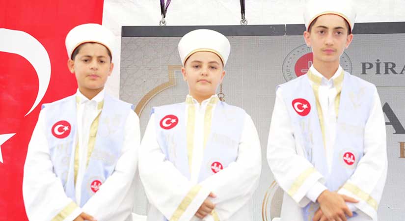 Piraziz’de 3 hafız icazet aldı