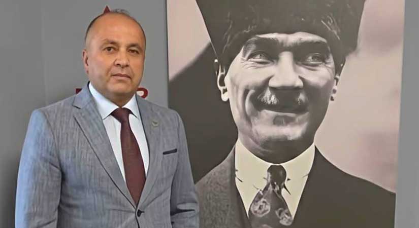 Bektaşoğlu: “Siyaset önce kendini sorgulamalı”
