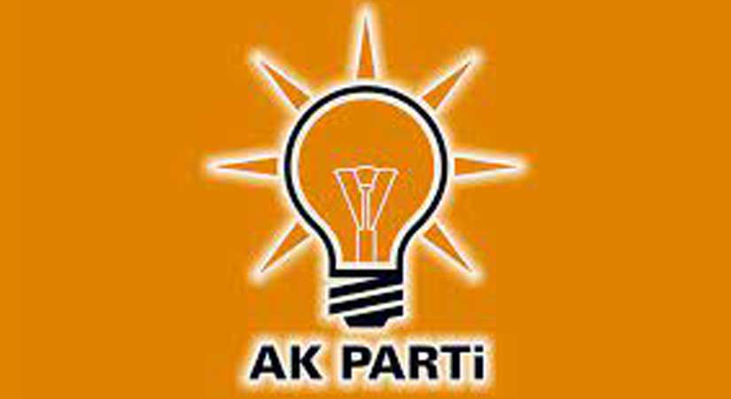 AK Parti’de Keşap ve Çamoluk başkanlarından istifa kararı