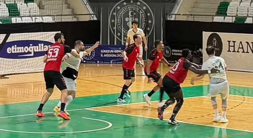 Giresunspor, Mihalıççık Belediyespor’u yendi: 31-29